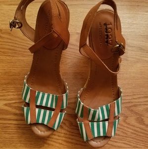 1937 Footwear Green and White Sandal